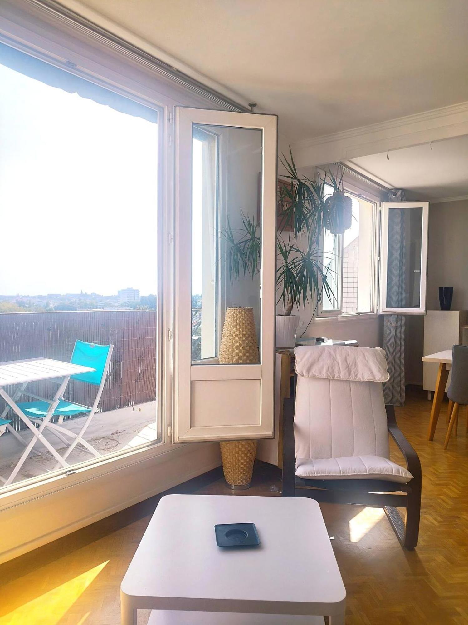 Charmant Appartement Lumineux - Dernier Etage Avec Balcon - Proche Centre-Ville Nantes Ngoại thất bức ảnh