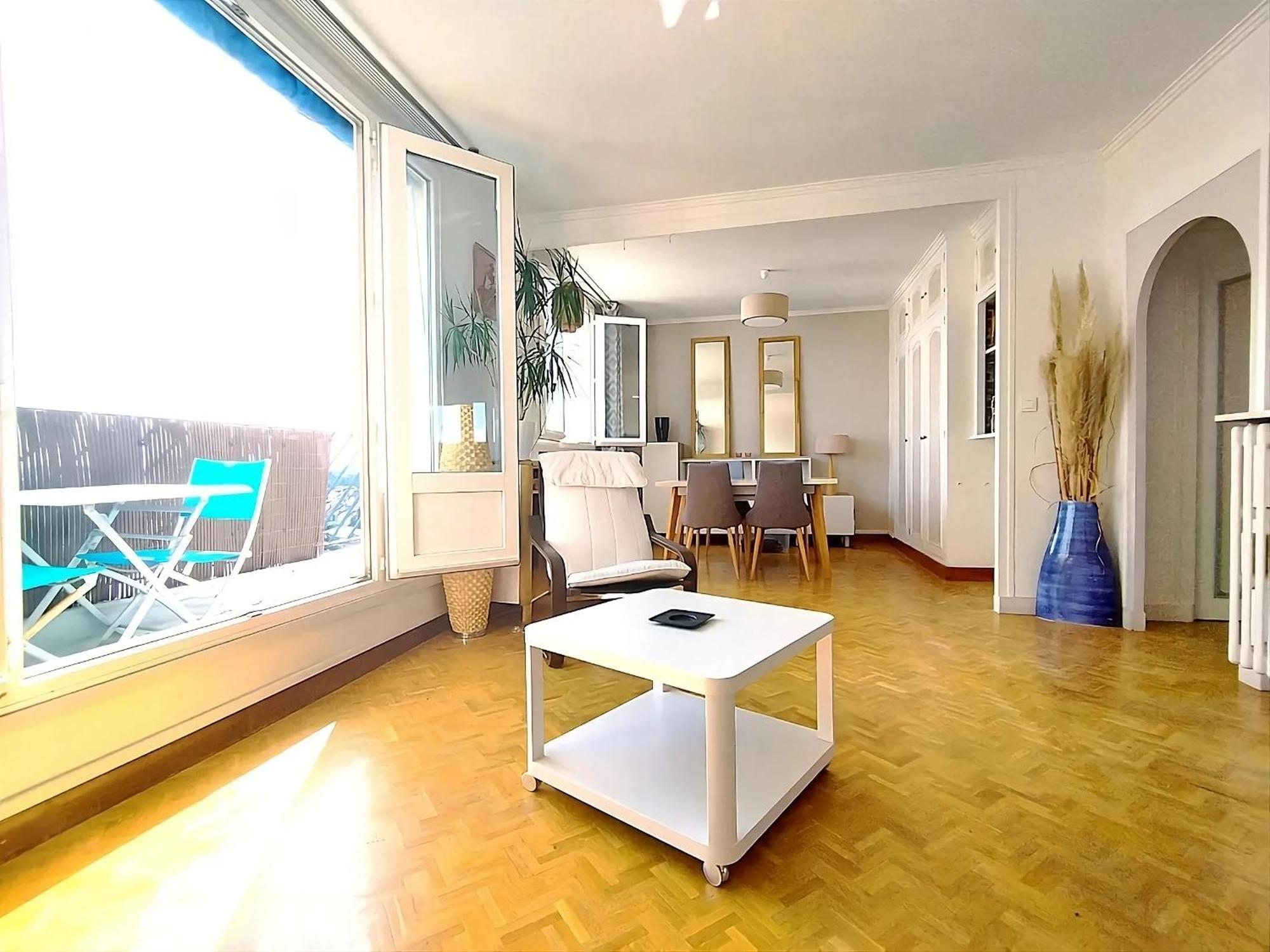 Charmant Appartement Lumineux - Dernier Etage Avec Balcon - Proche Centre-Ville Nantes Ngoại thất bức ảnh
